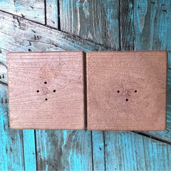 Vintage Plastic Icebox Salt and Pepper Shakers Kitsch Kitchen Decor - Picture 3 of 12